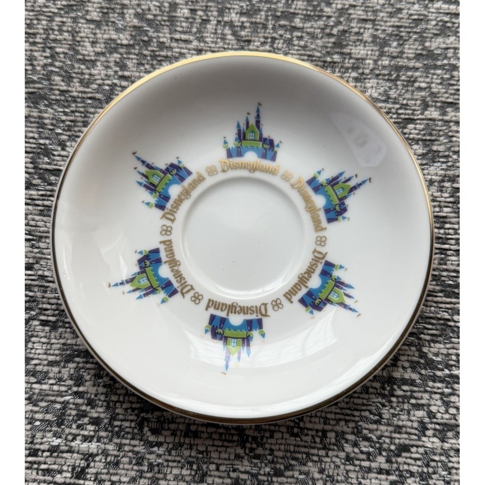 Vintage Disneyland Saucer WALT DISNEY PRODUCTIONS Japan Gold Rim Castle 1970s